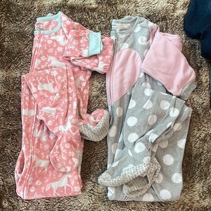 Sold! ❌One piece Pajamas from carters size 8